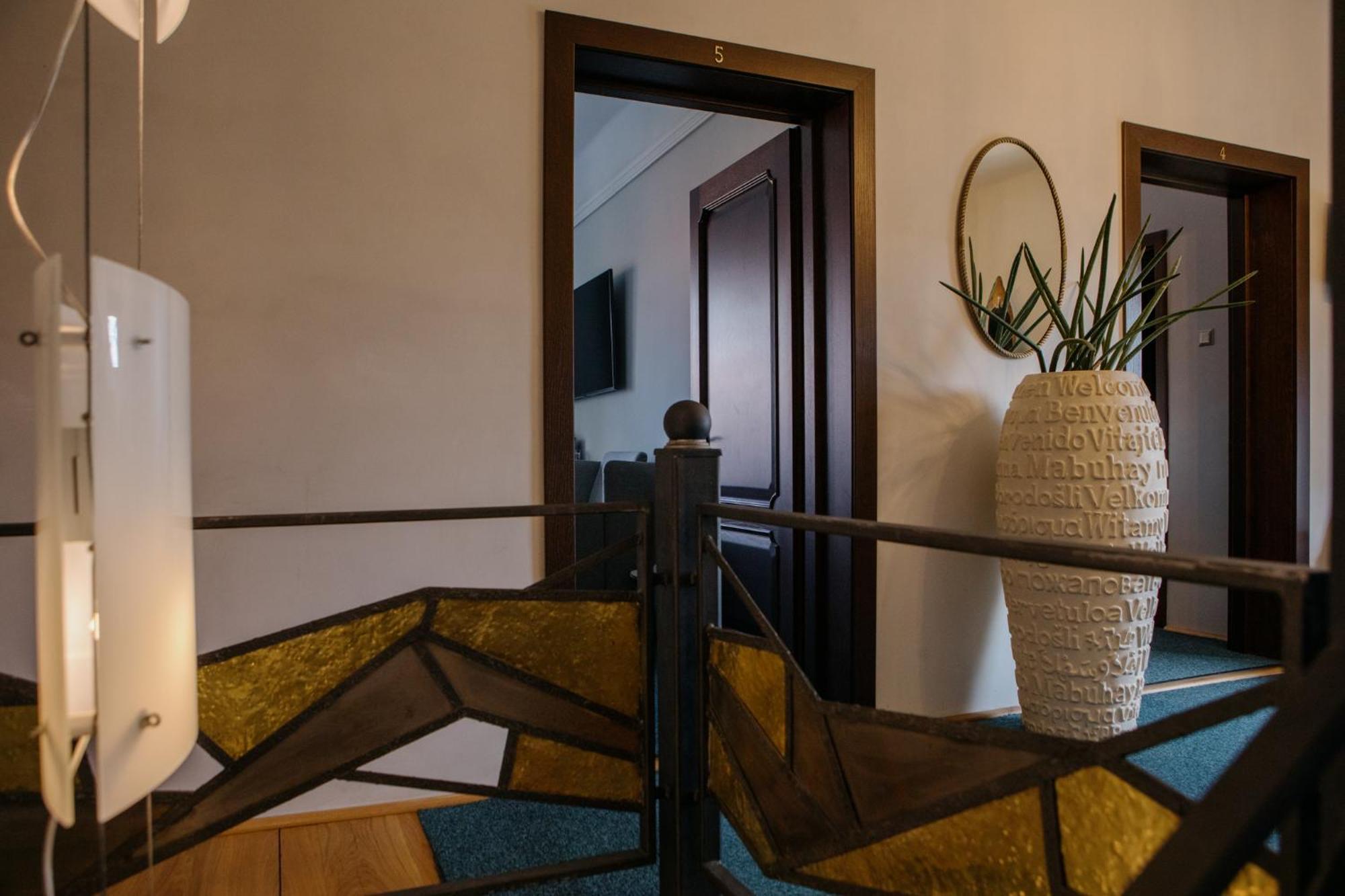 Excelsior Inn Turda Extérieur photo